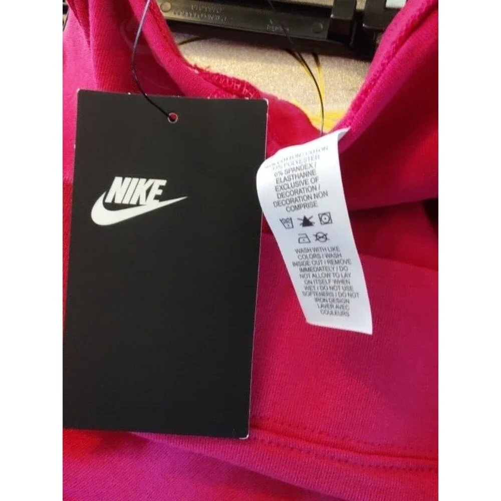 New with tag Women's Nike Cotton Polyester Hot Pink Leggings with Logo Size L